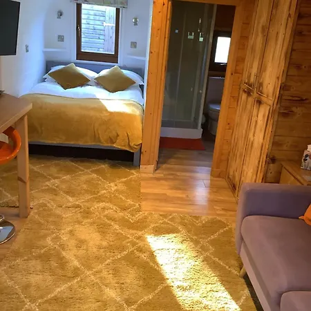Little London Bed & Breakfast And Glamping Pod Hotel Abercraf Exterior photo